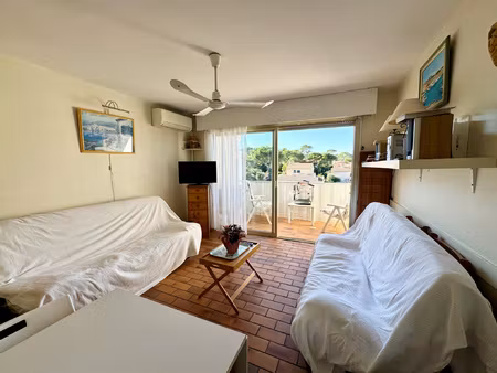 le brusc - charmant studio au coeur du village