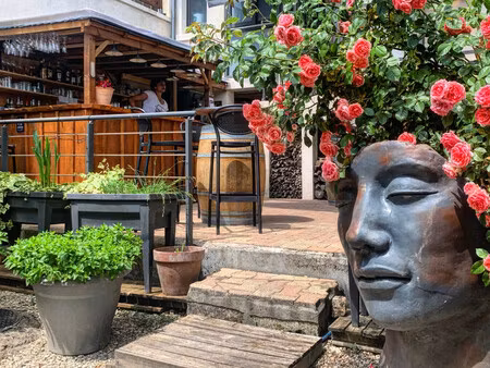 commerce à vendre à montmoreau (16190) - charente