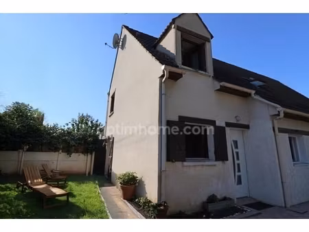 maison 5 pièces de 80 m² avec jardin