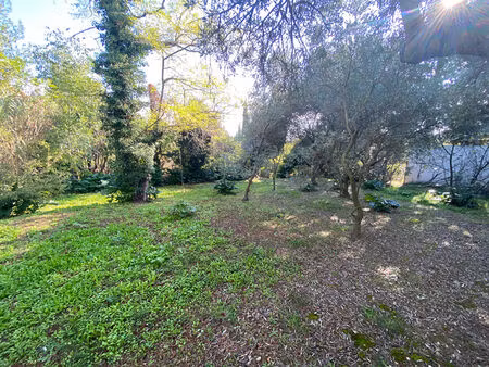 caumont sur durance - proche avignon - terrain de 1000 m² arbore en campagne - libre const