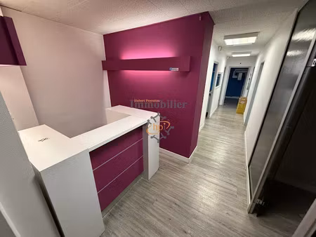 location locaux professionnels 0 pièces 88 m² à saint-affrique (12400)  1 147 €
