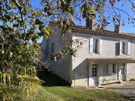 vente maison 4 pièces 117 m² siorac-de-ribérac (24600)