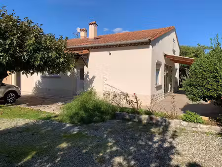 laroque  maison d'environ 149 m2 sur terrain de 822 m2