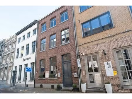 local commercial loué avec duplex