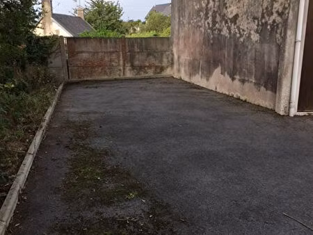 a louer place de parking 50290 longueville