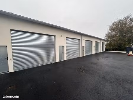 entrepôt 55 m² plomelin