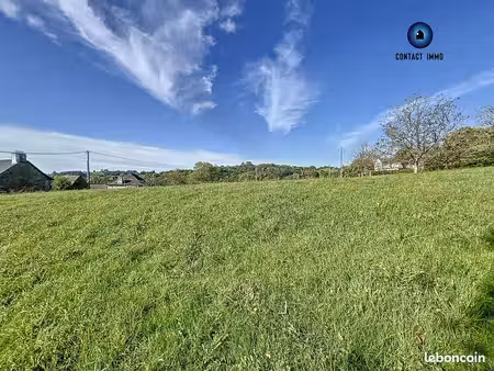 terrain 1930 m² sadroc