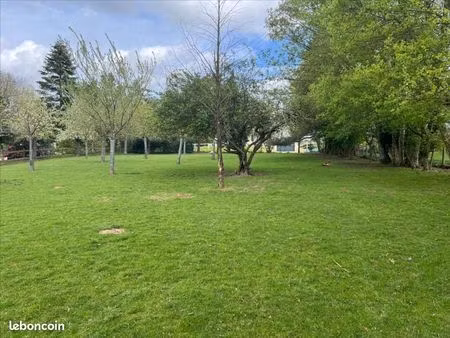 terrain 1050 m² le bocasse