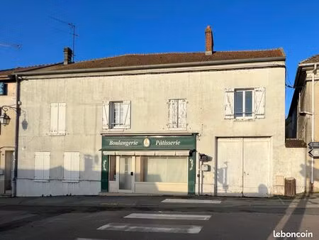 local commercial/habitation/1900m² de terrain à batir