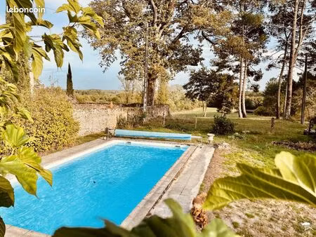 maison 7 pièces 180 m²