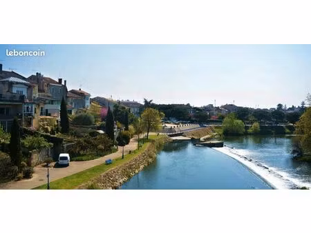 local 150 m² coutras