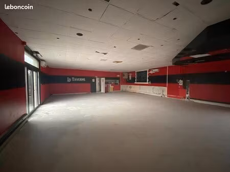 local 238 m² argenton sur creuse