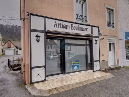 pont de roide - murs commerciaux