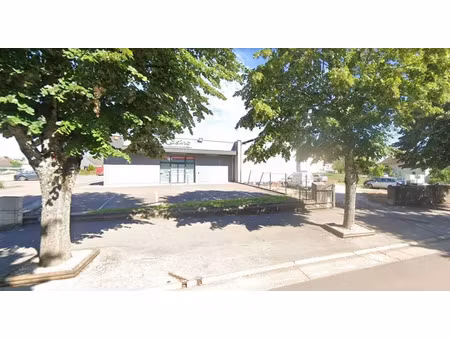 ref 1348 fontaine - francaise - local commercial ou d'activite -