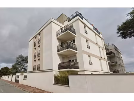 vente appartement 2 pièces 41 m² saint-jean-de-la-ruelle (45140)