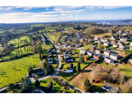 belle parcelle de terrain 1.582 m² en zone d'habitat à carac