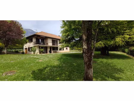vente maison 8 pièces 180 m² saint-ismier (38330)