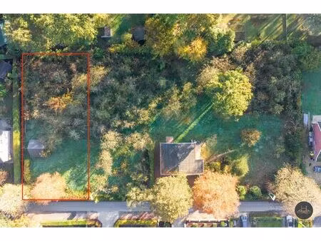 bouwgrond in groene omgeving op prachtperceel