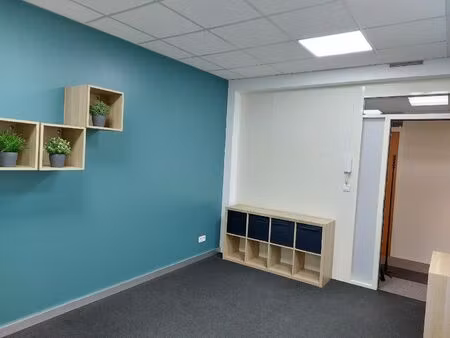 location bureau 14 m² à dardilly (69570)