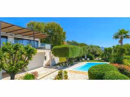 villa avec piscine et terrasse ollioules (83)