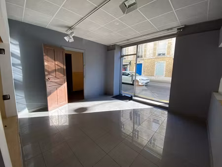 vente local commercial pau 64000 - - surface privée
