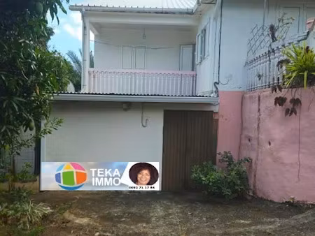 vente maison 5 pièces 120 m² à l'etang sale (97427)  621 000 €