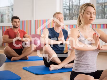 vente locaux professionnels 2 pièces 159 m² à montlhéry (91310)  362 818 €