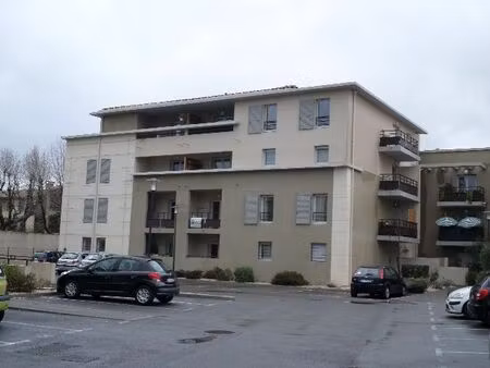 location appartement 3 pièces 59 m² à pélissanne (13330)