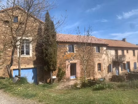 vente propriété 11 pièces 305 m² à laval-roquecezière (12380)  320 000 €