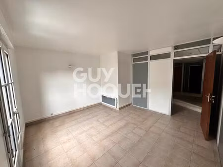 location bureau 100 m² à vienne (38200)