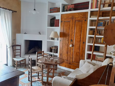 charmant duplex avec terrasse et jardinet