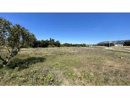 vente terrain 700 m² cavaillon (84300)