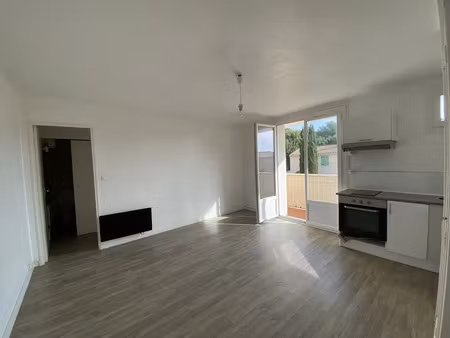 vente appartement la seyne-sur-mer (83500) - - surface privée