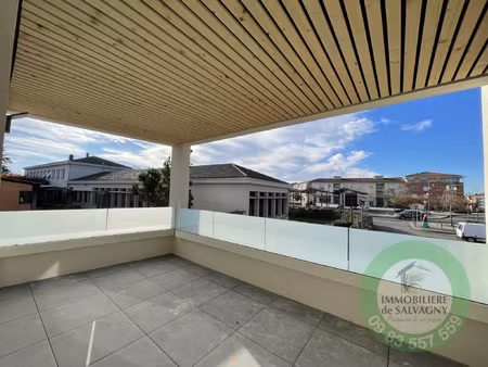 a vendre superbe t3 de 81 m2 avec balcon au coeur de la tour