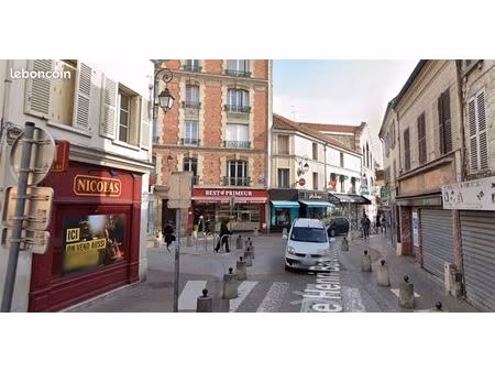 boutique 200 m² nanterre