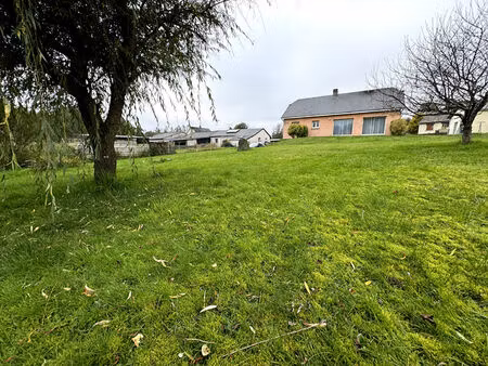 pavillon de plain pied de 107 m2 sh sur 1522 m2 de terrain à sécheval