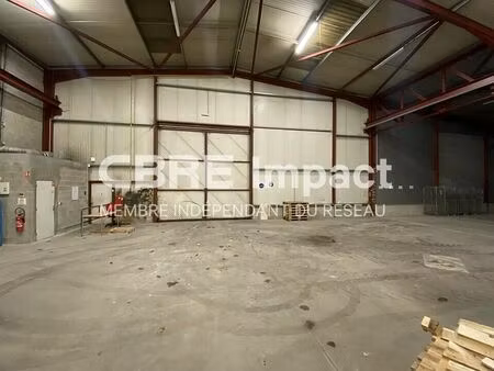 location local d'activités saint memmie 460 m²