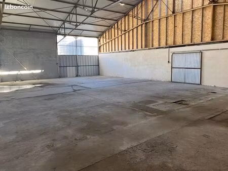 location locaux / box / garages