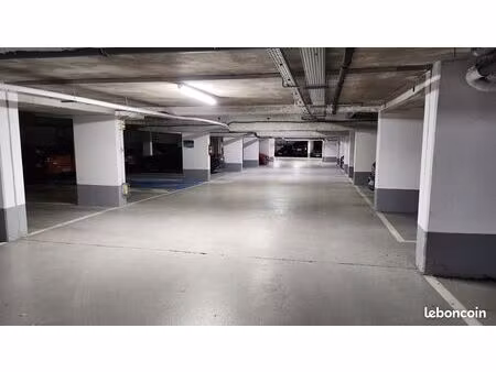 place de parking en sous-sol