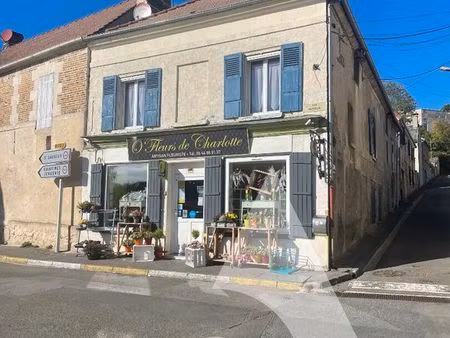 local 63 m² crepy en valois