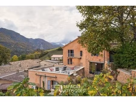 maison de village avec vue panoramique et jardin