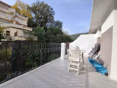 duplex renove avec 2 chambres