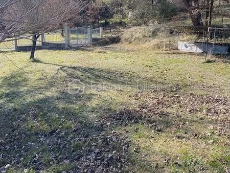 lotissement de 700 m² à la roque-d'antheron