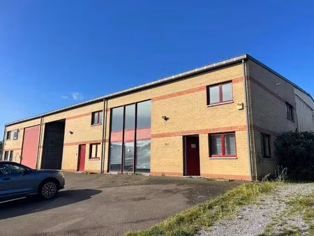 entrepôt à louer à flémalle