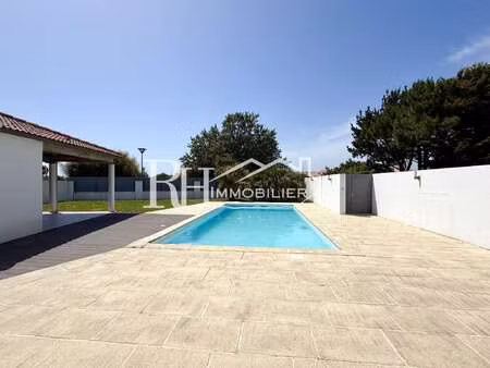 vente maison piscine à givrand (85800) : à vendre piscine / 166m² givrand
