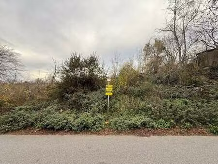 quartier calme terrain à bâtir d'une superficie de 10 53 are