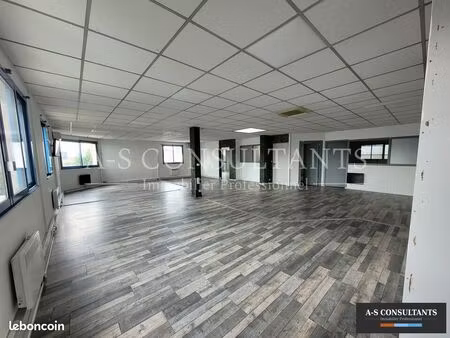 bureaux 290 m²