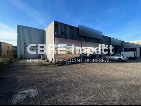 local 885 m²- axe dijon sud a louer