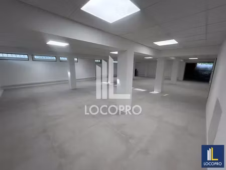 a louer - local d'activité 210 m2 - cagnes sur mer