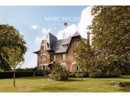 maison de luxe à vendre à crosville-la-vieille